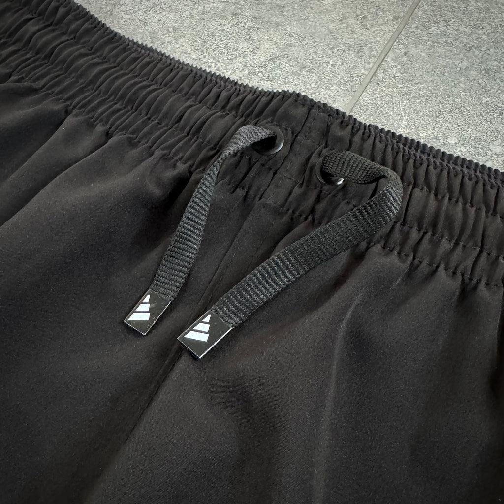 Bermuda Elastano Adidas Preta