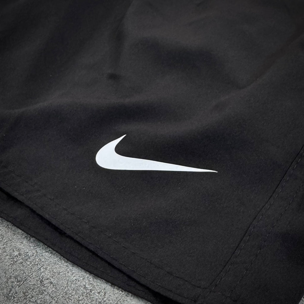Bermuda Elastano Nike Preta