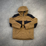 Marrom