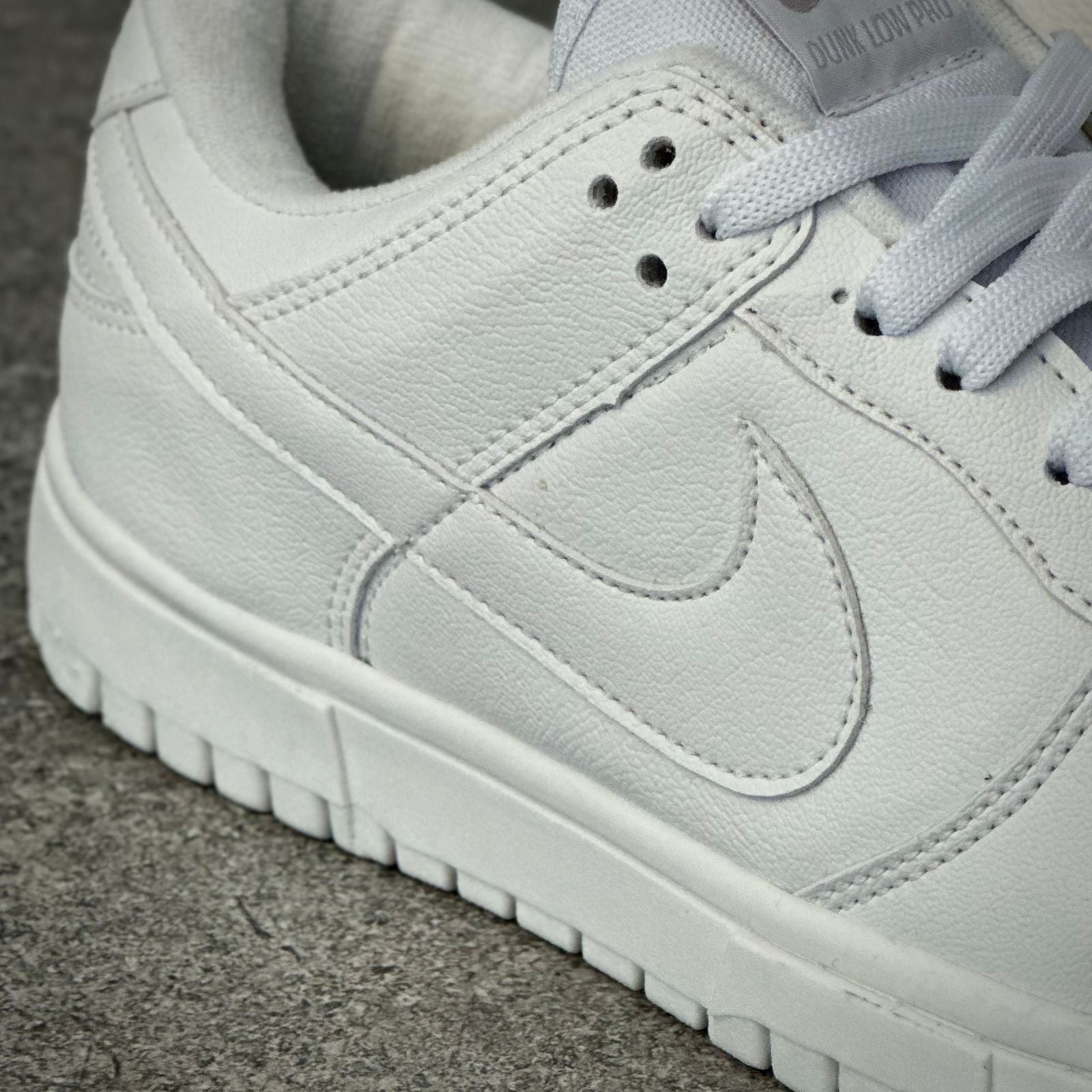 Nike Dunk Low pro branco - premium