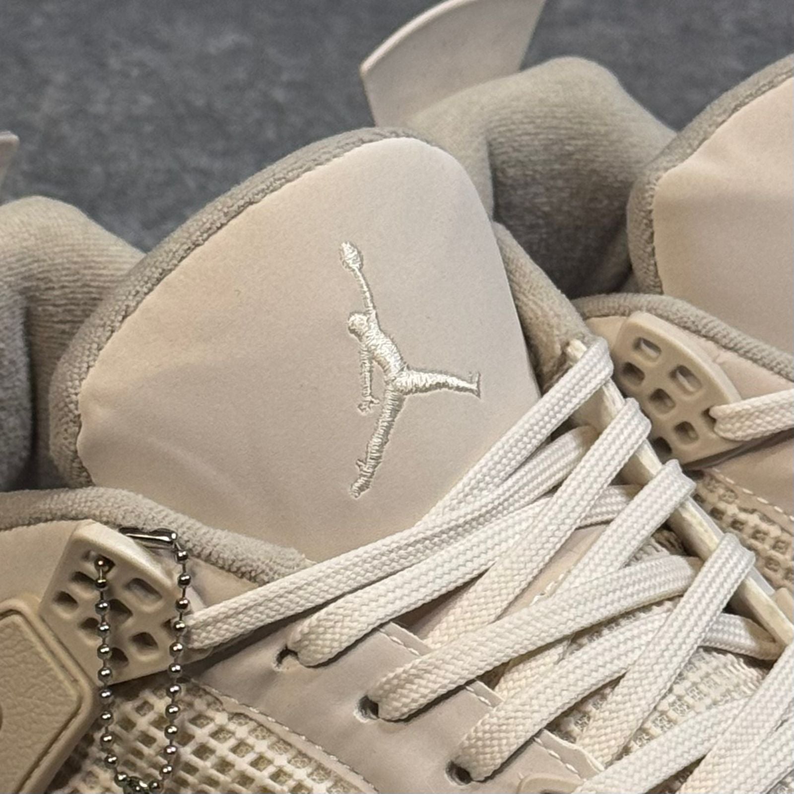 Air Jordan 4 - premium